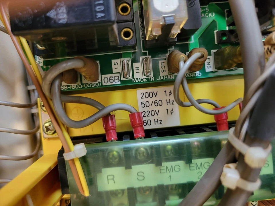 Fanuc Input Unit A16b-1600-090/06b A8534 A14B-0076-B022