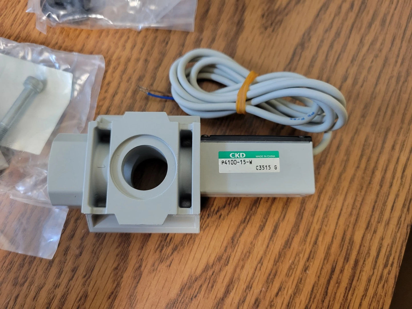 CKD J400-W Pressure Switch P4100-15 15 amp Amada 74415069 / 86500561