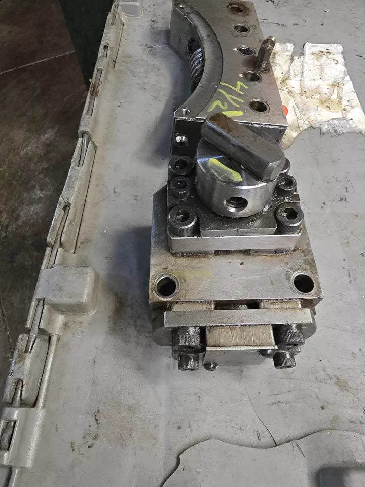Amada Vipros king 2 4-1/2 Auto Index up worm housing 6532930 6575842