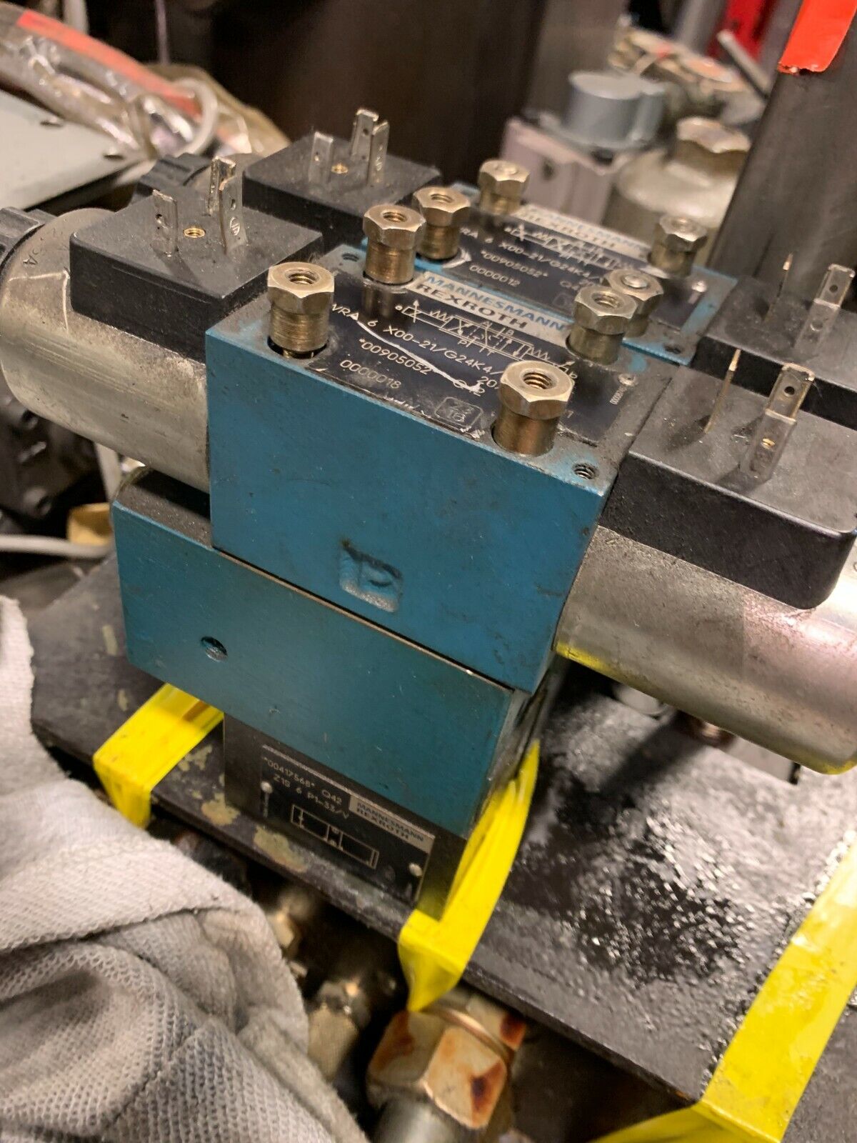 Amada HFB Valve 4WE 6 D61/EG24K4QMBG24 HSZ 06 A031-31