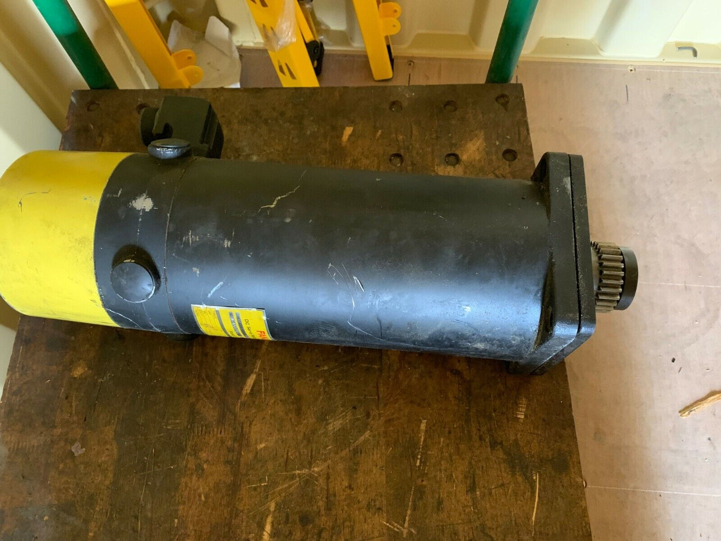 FANUC DC SERVO MOTOR MODEL 30M A06B-0653-B002 Amada Pega
