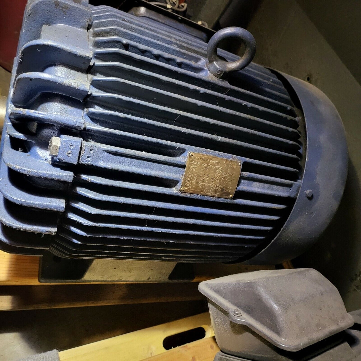 Amada Vipros Hydraulic 3 Phase Motor MLA 6185A 22KW
