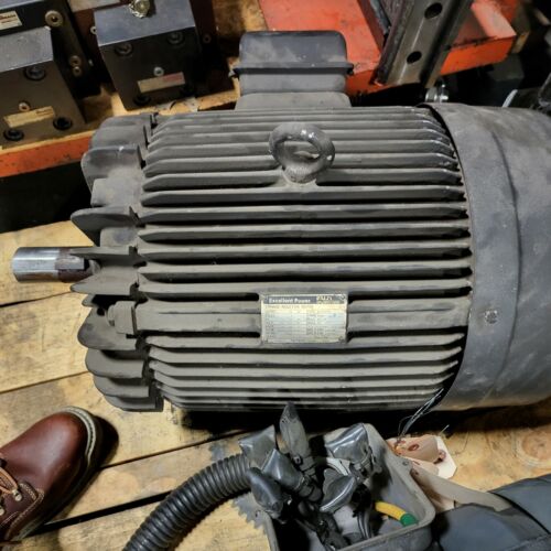 Amada Vipros Hydraulic 3 Phase Motor MLE 6185A 22KW