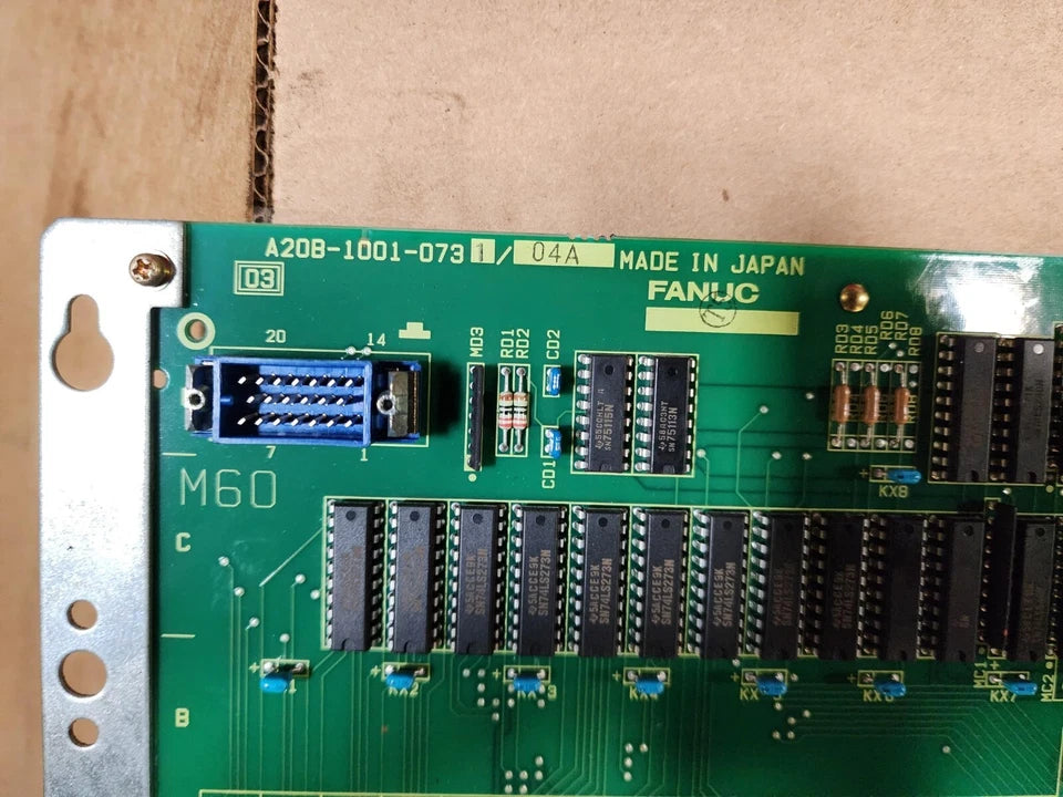 AMADA Pega Coma Vipros Apelio A20B-1001-073 1/04A I/O FANUC 04PC