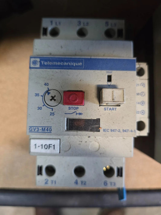 TELEMECANIQUE GV3-M40 25-40 Amp GV1-A01