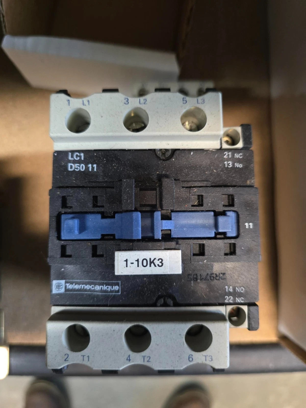 TELEMECANIQUE LC1 D50 11 LA4 DFB 230V