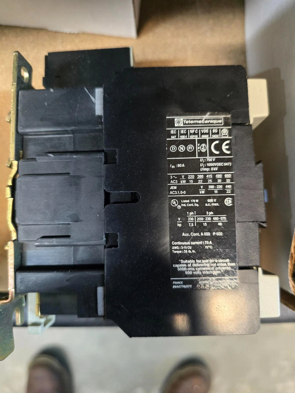 TELEMECANIQUE LC1 D50 11 LA4 DFB 230V