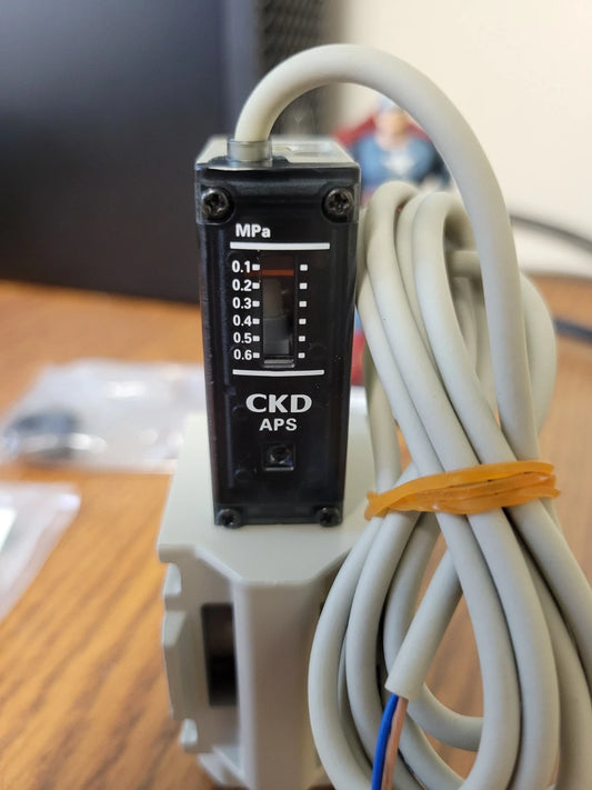 CKD J400-W Pressure Switch P4100-15 15 amp Amada 74415069 / 86500561