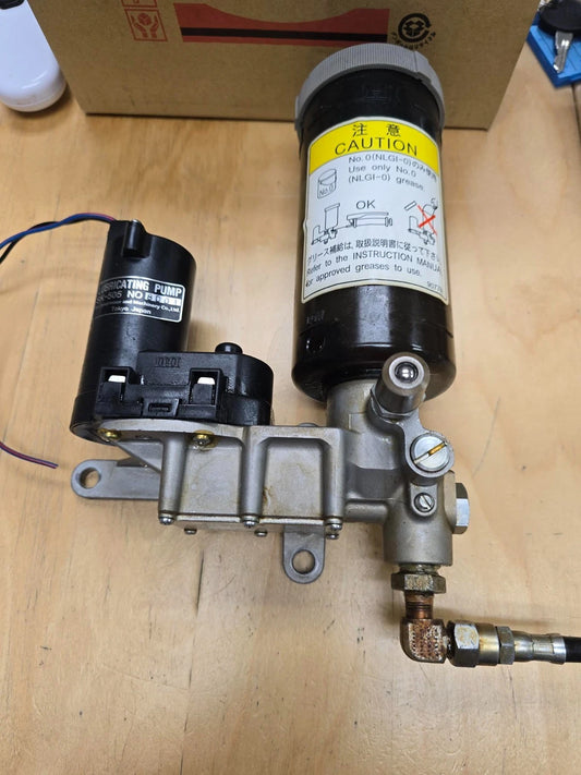 Amada Pega Coma Vela Octo Lubrication Grease Pump 74161902  sk-505  7931018