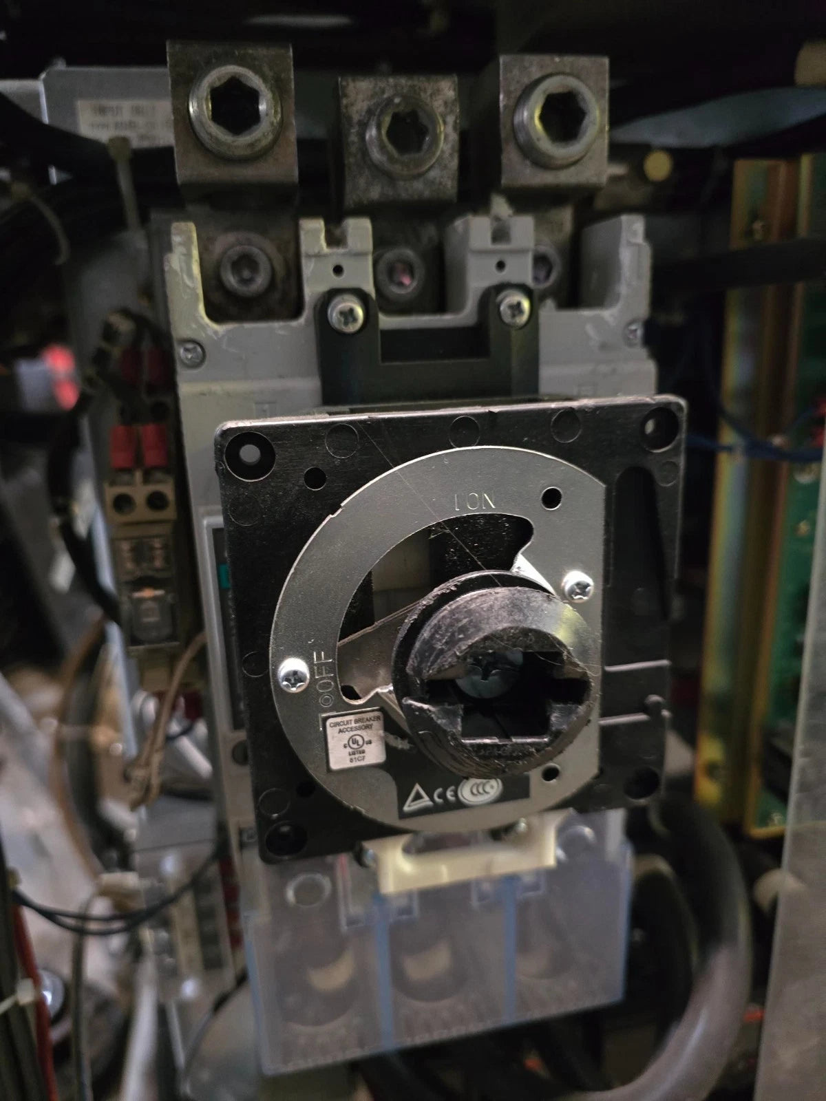 Amada Fanuc Laser EW250JAGUL 225A Main breaker AF4000E with Shunt Trip