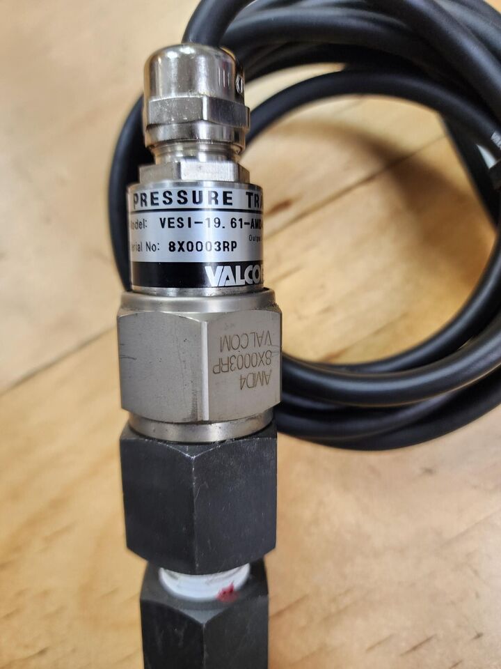 Amada Vipros pressure transducer 74366014 KH77 S18 VT-A3-200